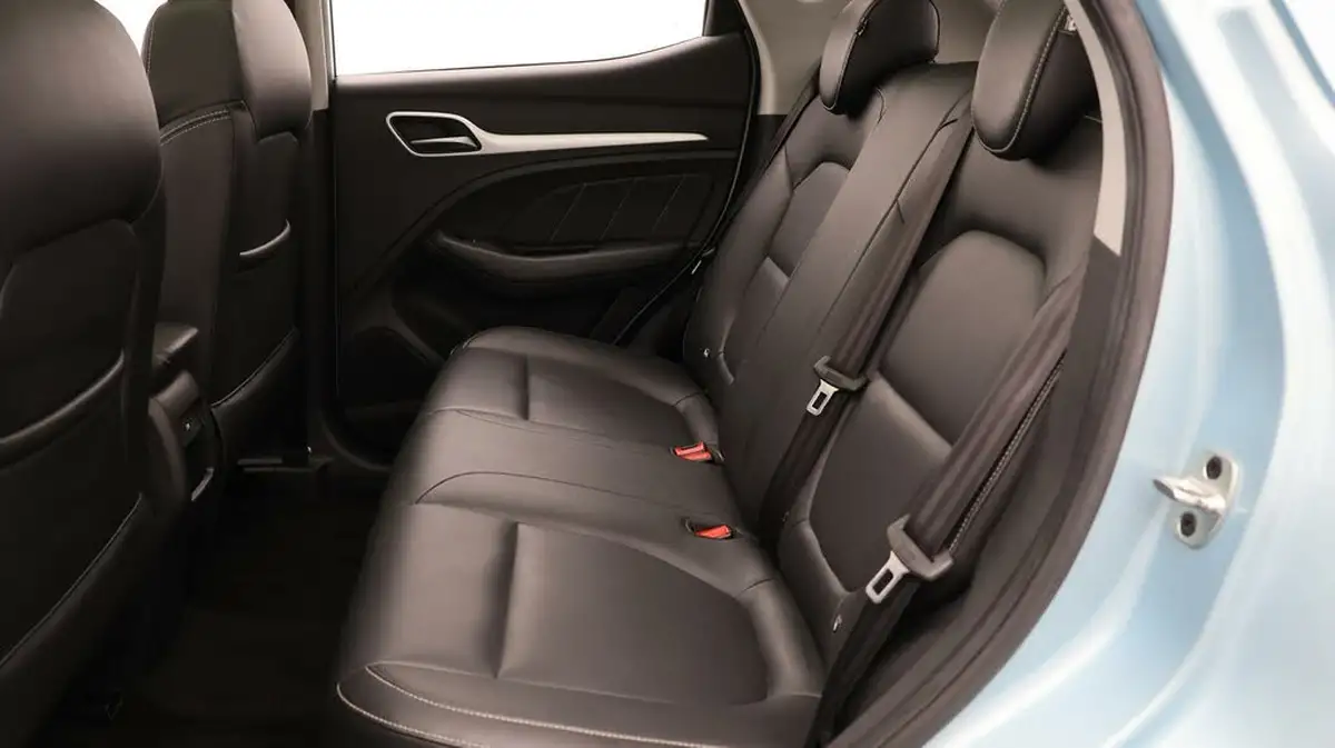 2021-mg-zs-suv-e-exclusive-ev-big-15