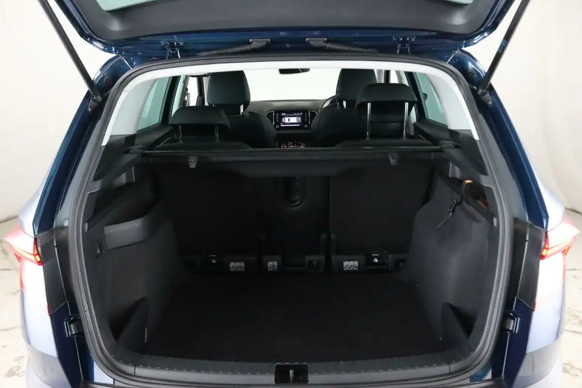 2020-skoda-karoq-10-tsi-se-l-115ps-big-11