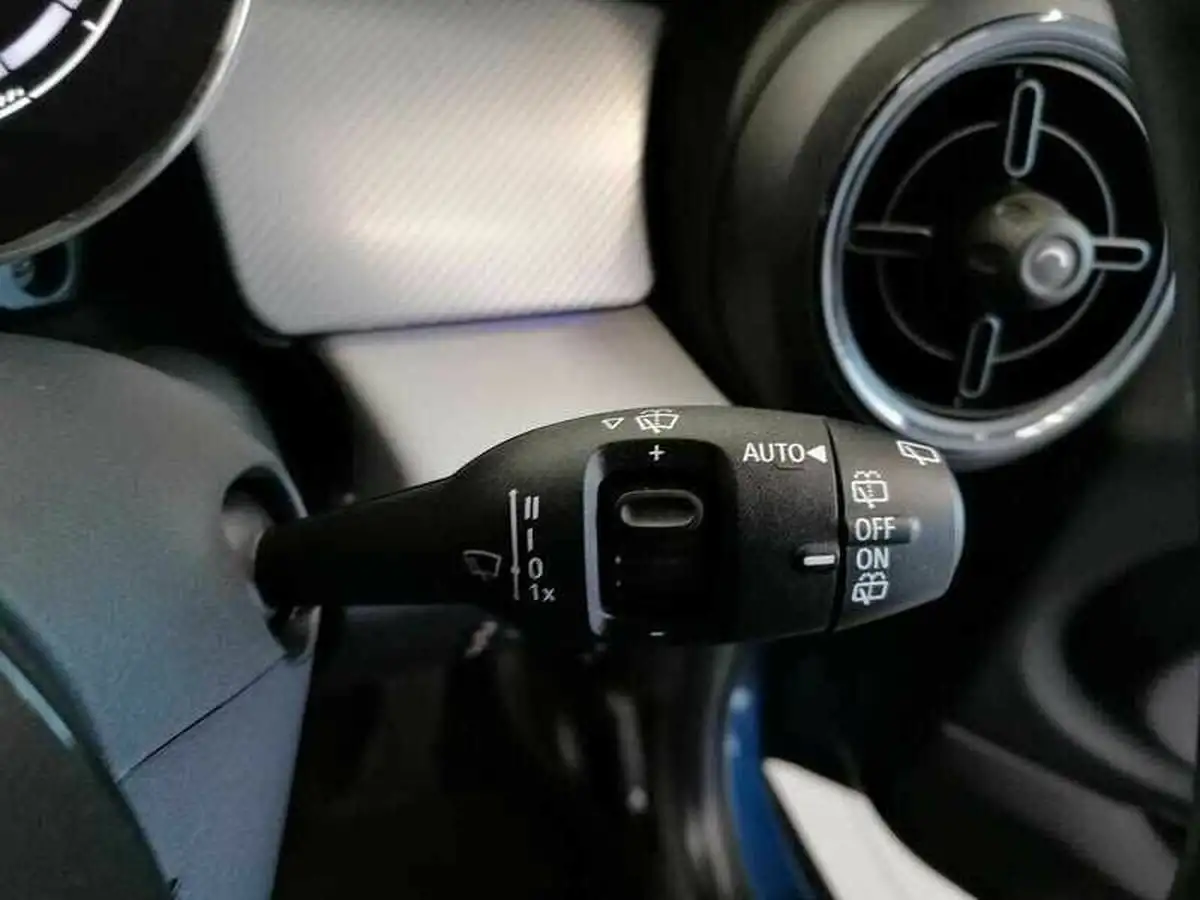 2021-mini-cooper-e-cooper-s-collection-edition-big-31