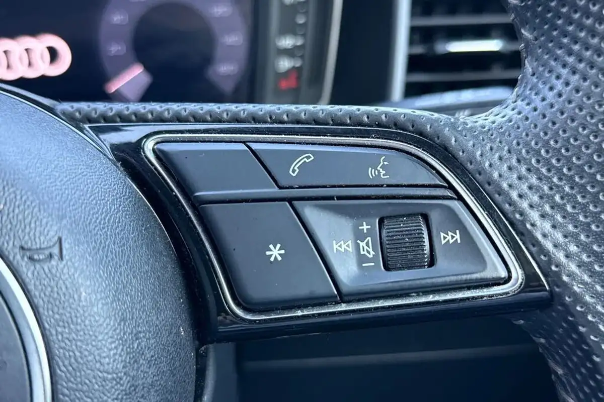 2019-audi-a1-10-30-tfsi-s-line-big-37