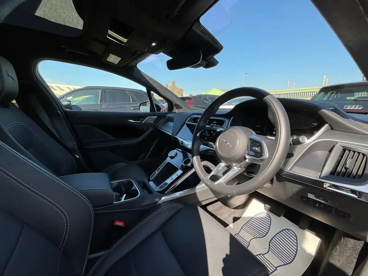 2024-jaguar-i-pace-ev400-r-dynamic-hse-black-big-7