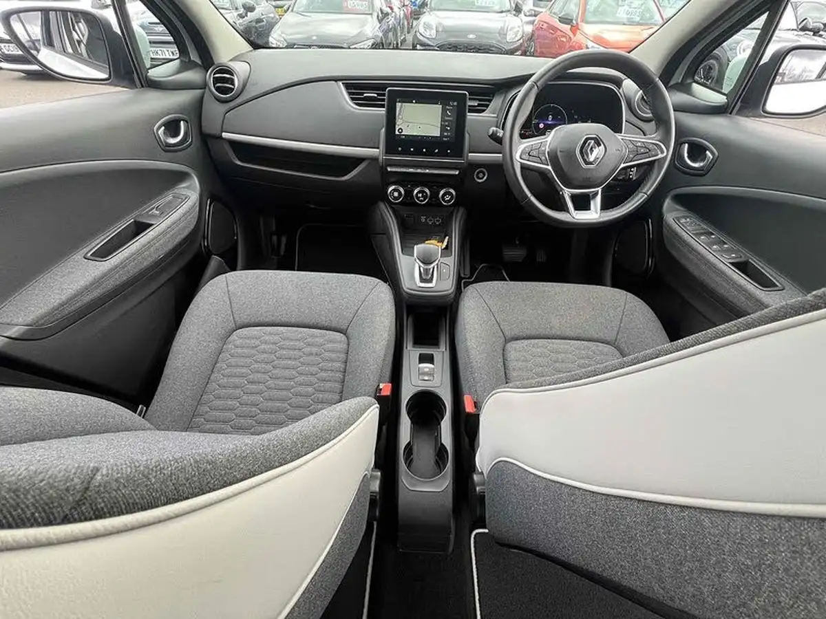 2021-renault-zoe-e-iconic-110ps-r110ev50-rapid-charge-big-27