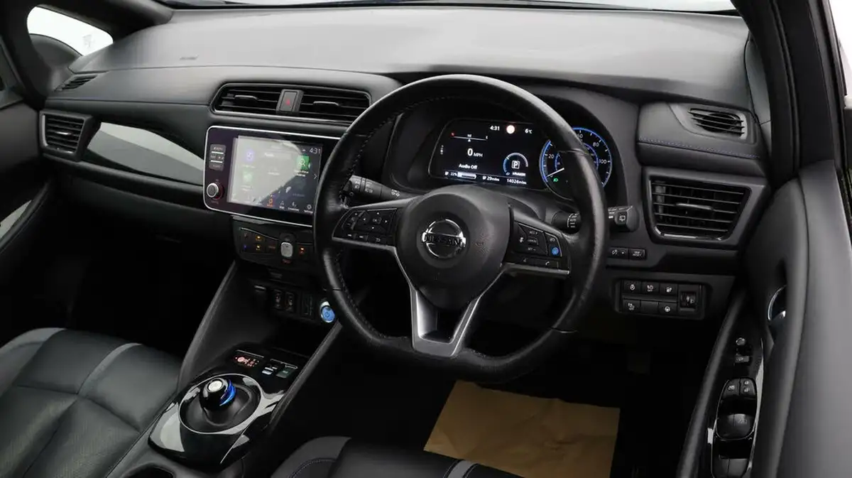 2021-nissan-leaf-e-tekna-big-8