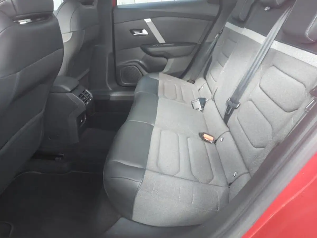 2021-citroen-c4-12-puretech-sense-big-5