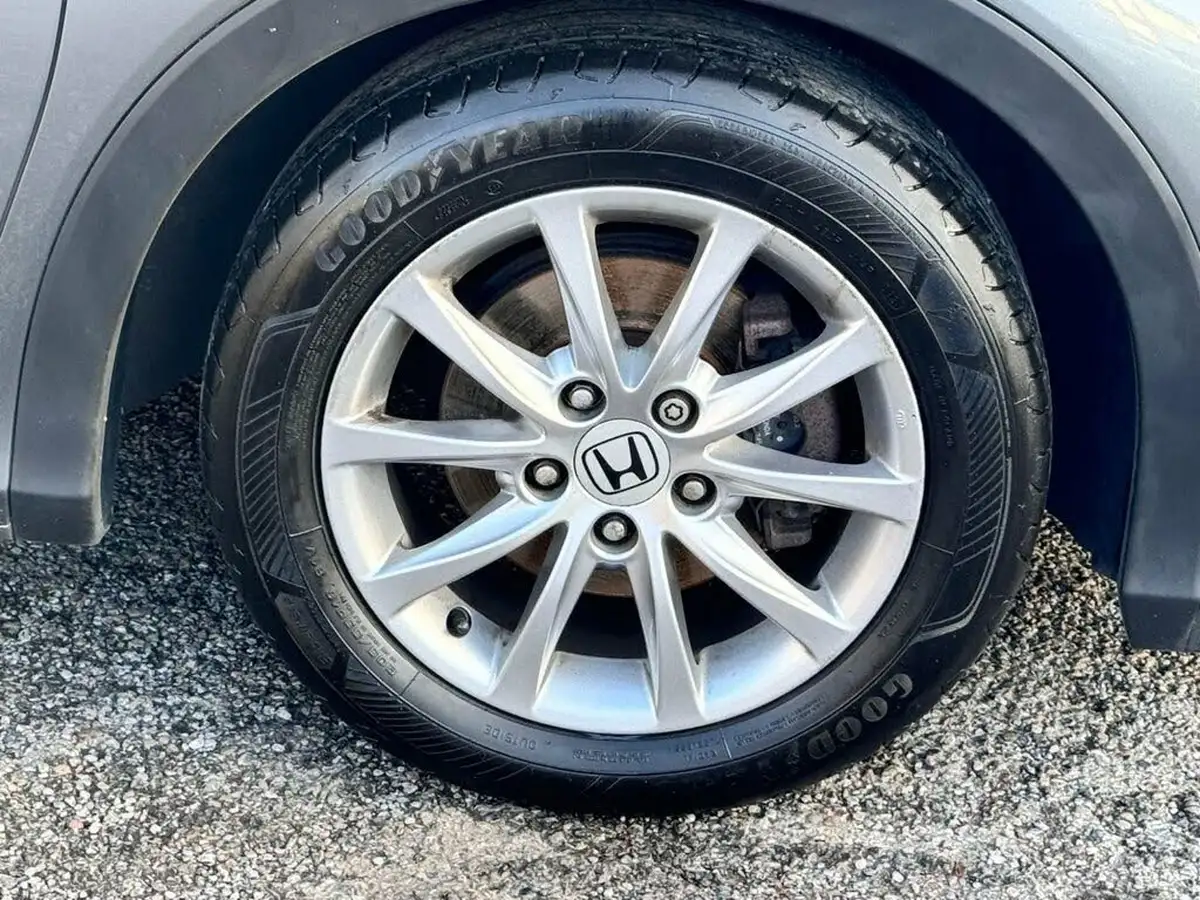 2015-honda-civic-14-s-1-cd-big-23