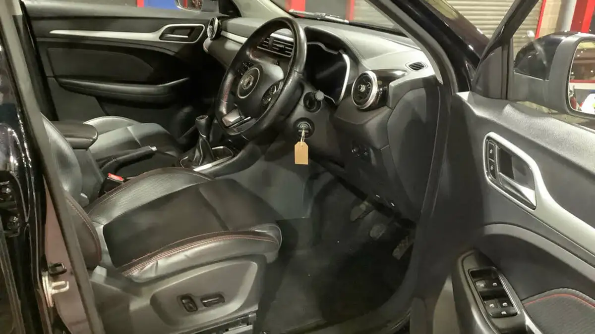 2021-mg-zs-suv-15-vti-tech-exclusive-big-6