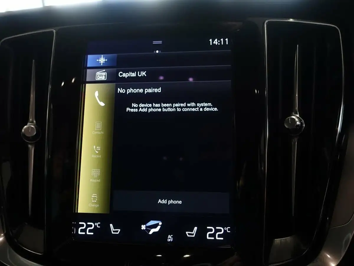 2021-volvo-v60-20-b3-momentum-161bhp-big-28