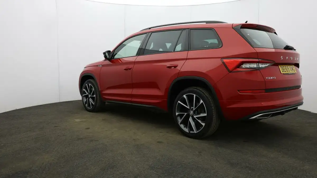 2019-skoda-kodiaq-20tdi-sportline-190ps-seats-scr-dsg-big-35