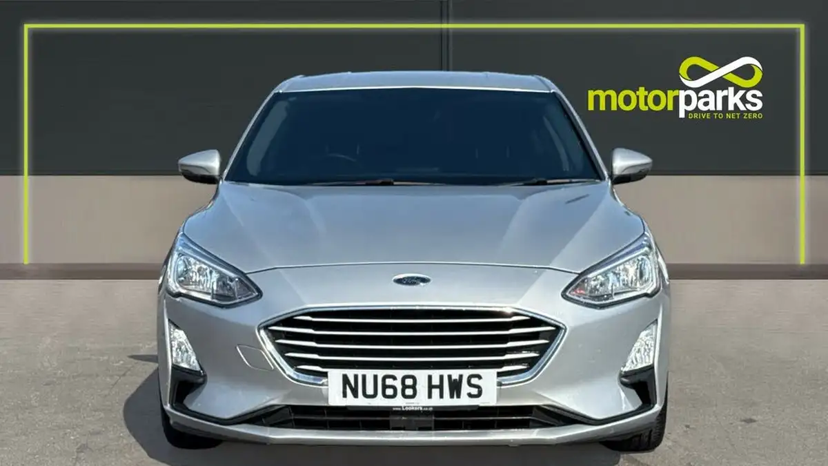 2018-ford-focus-10t-zetec-100ps-hatchback-big-7