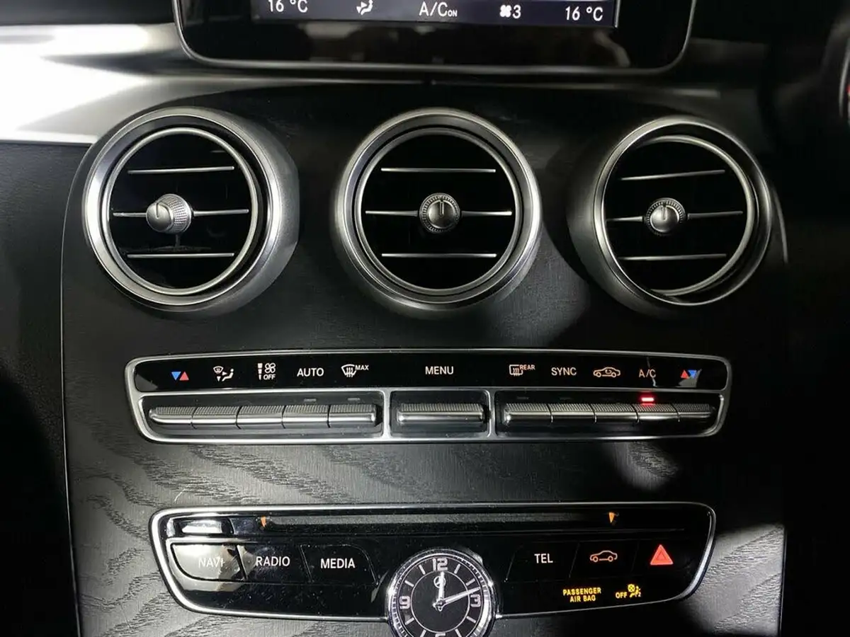 2017-mercedes-benz-c-class-21d-c220d-amg-line-ss-saloon-4d-9g-tronic-plus-big-23