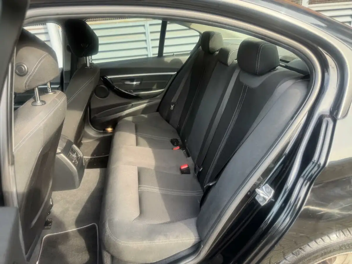 2016-bmw-3-series-15-318i-sport-saloon-4d-big-27