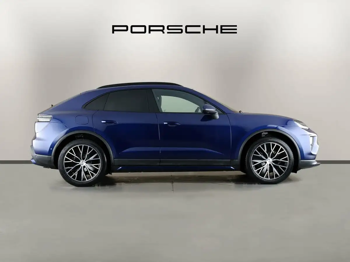 2025-porsche-macan-e-electric-big-7