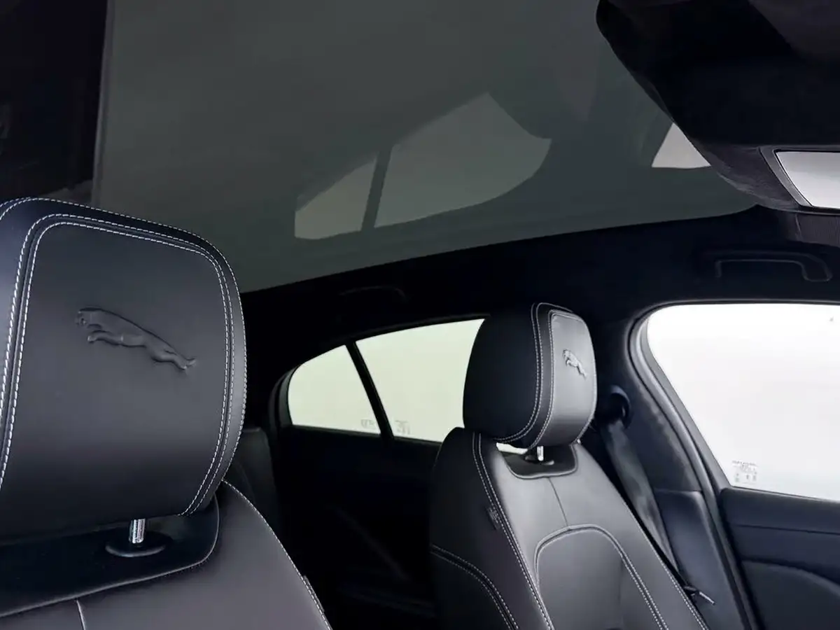 2024-jaguar-i-pace-ev400-r-dynamic-hse-black-big-24