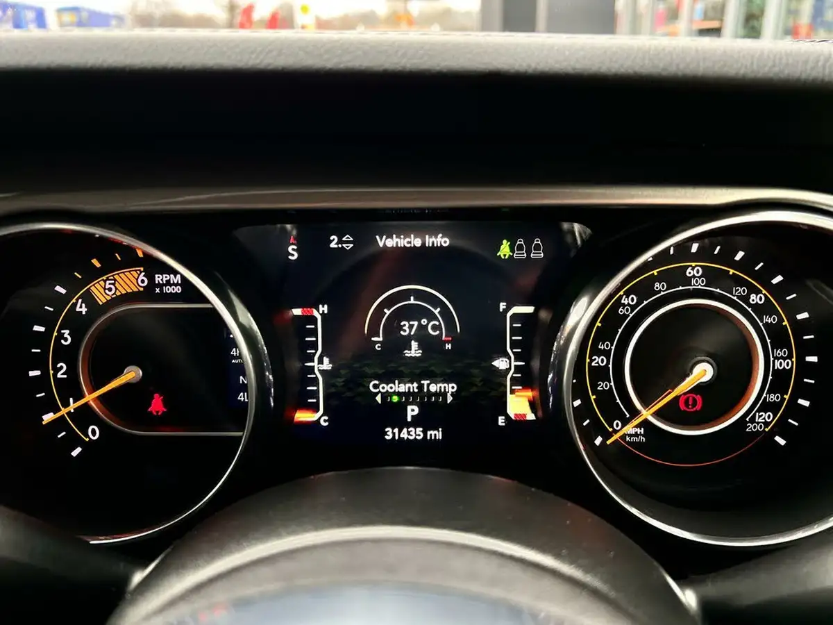 2020-jeep-wrangler-22-multijet-ii-sahara-hard-5d-big-33