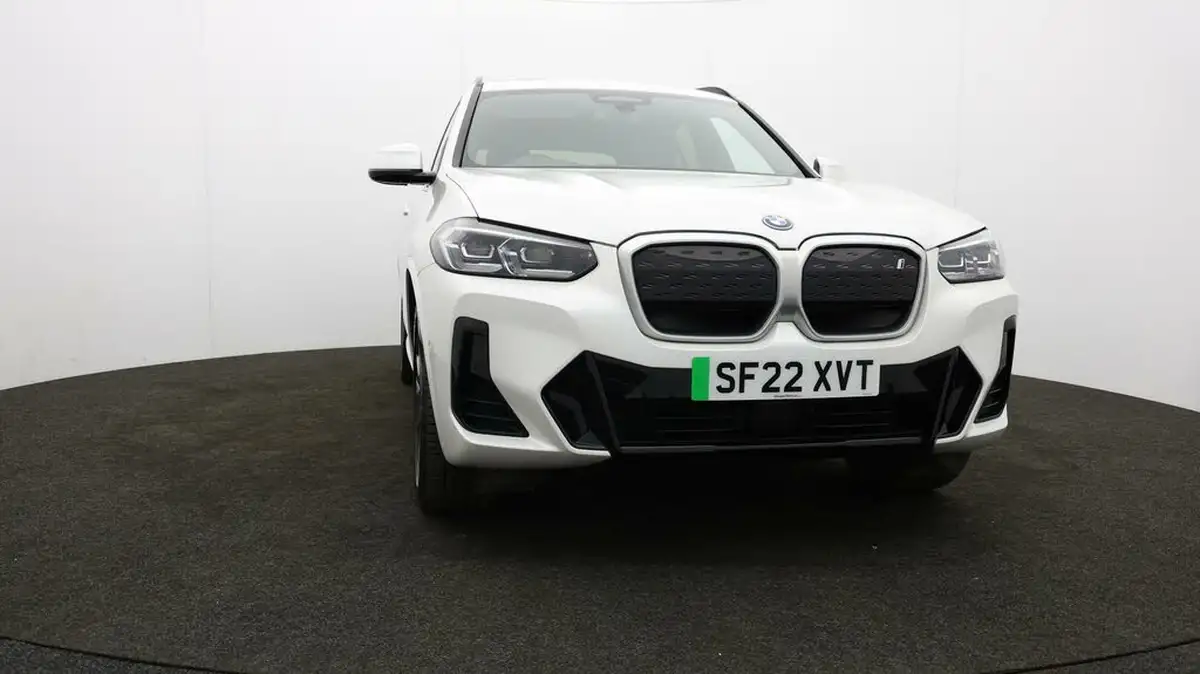 2022-bmw-ix3-e-m-sport-big-44