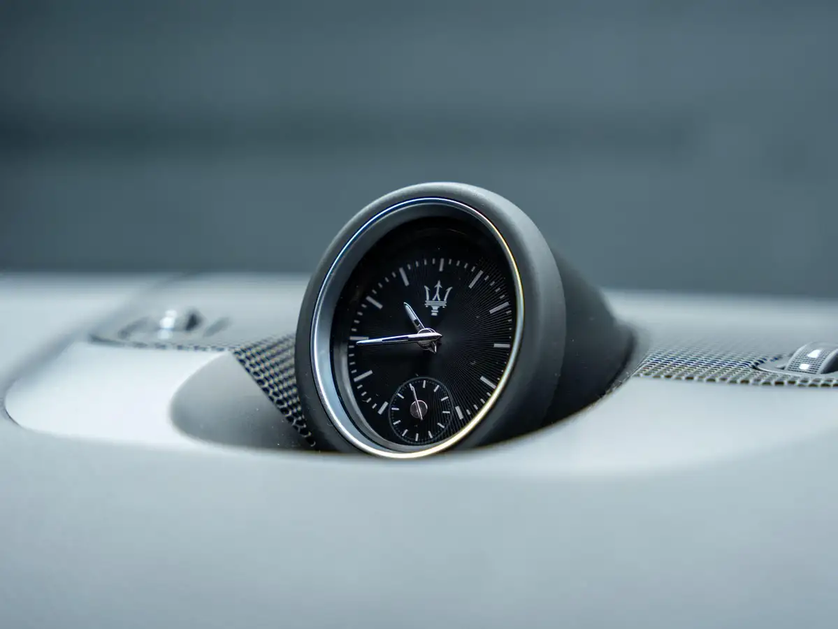 2021-maserati-levante-30-big-7