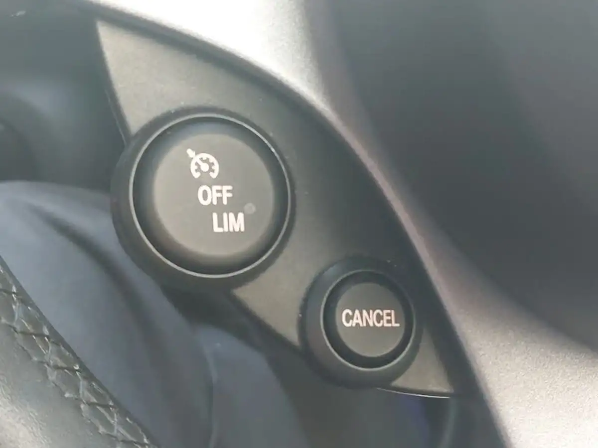 2022-smart-forfour-eq-exclusive-big-15