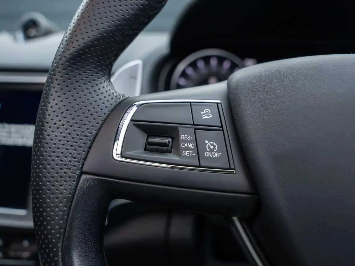 2021-maserati-levante-30-big-37