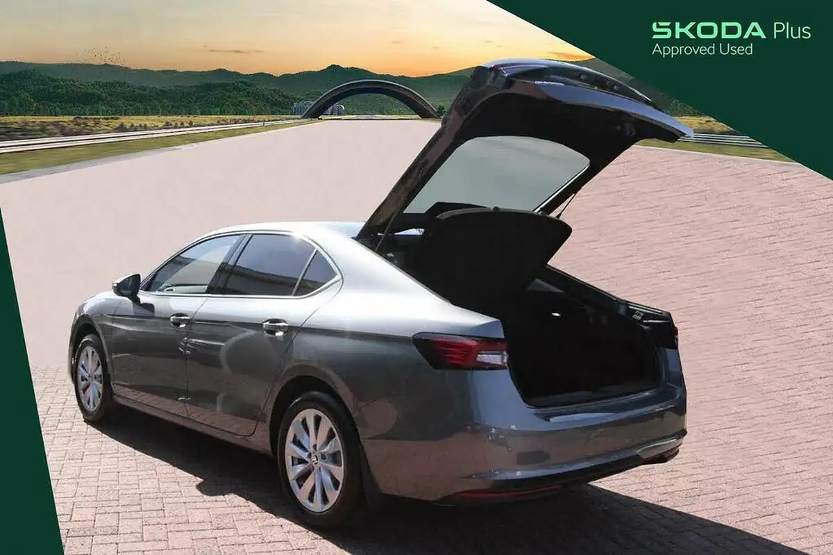 2024-skoda-superb-15-tsi-e-tec-se-technology-hatchback-big-10