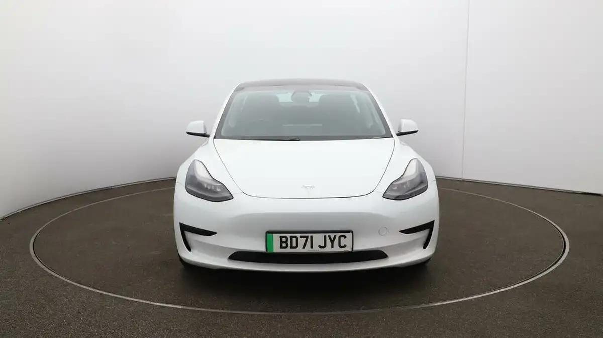 2021-tesla-model-3-e-standard-plus-big-2