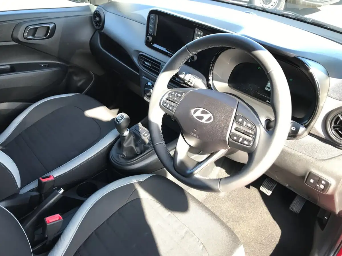 2025-hyundai-i10-10-advance-63ps-big-2
