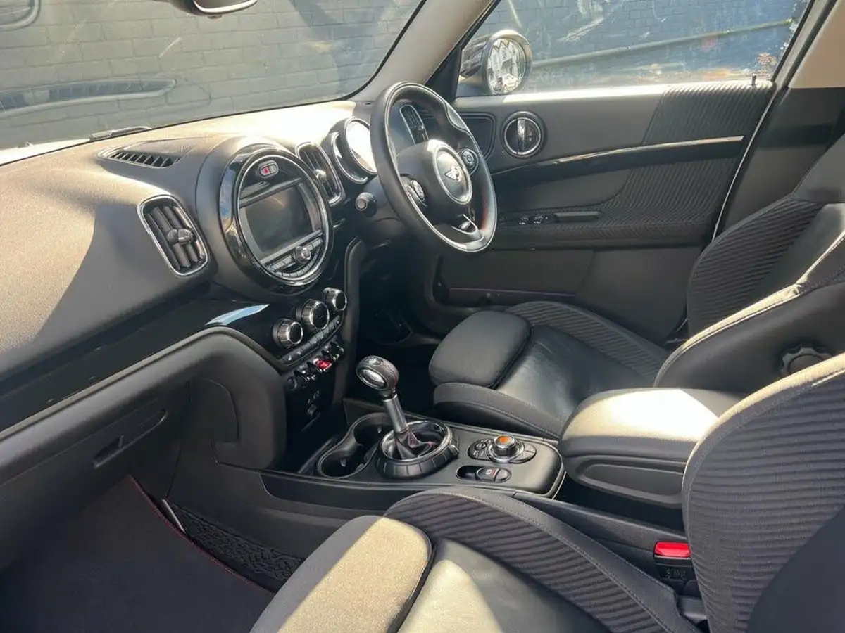 2017-mini-countryman-20-cooper-s-ss-auto-big-6