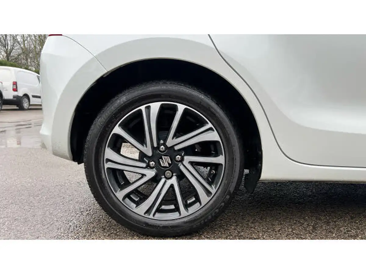 2024-suzuki-swift-12-dualjet-sz-l-big-6