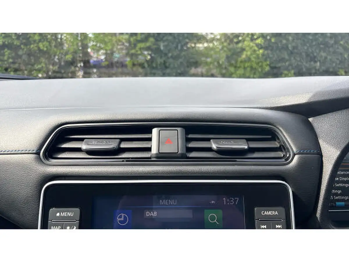 2021-nissan-leaf-e-e-tekna-big-45