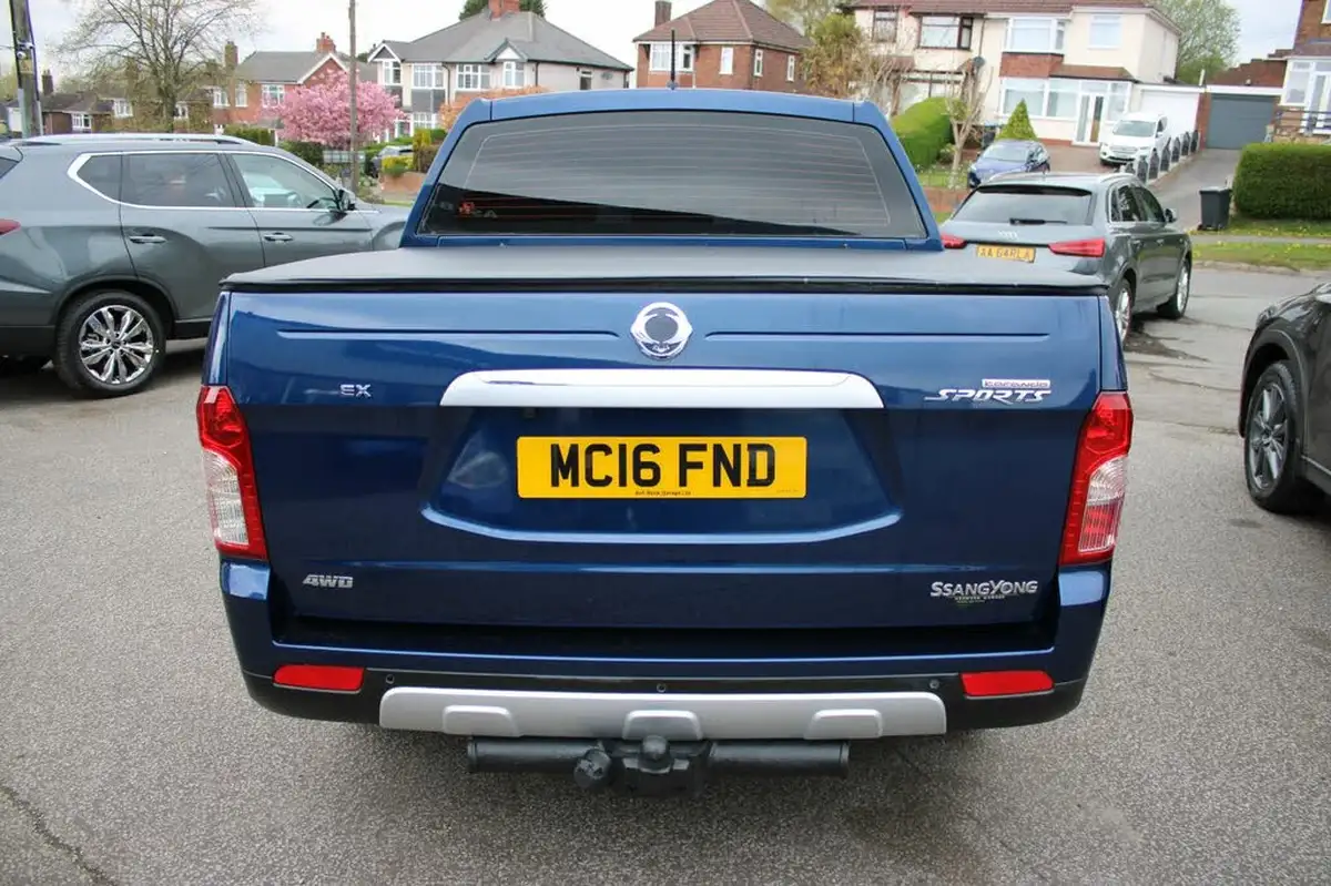 2016-kgm-ssangyong-korando-sports-20td-ex-auto-big-5