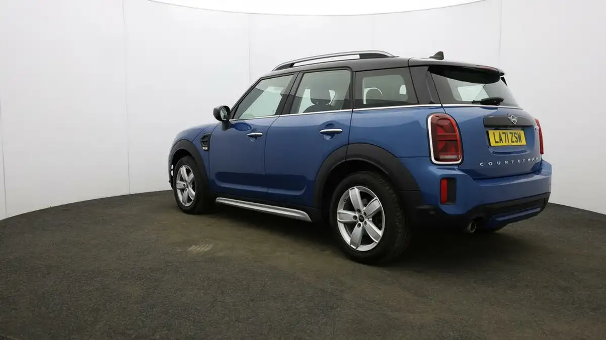 2022-mini-countryman-15-cooper-classic-auto-big-47