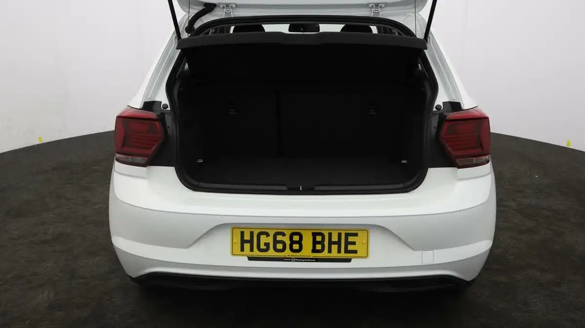 2018-volkswagen-polo-10-tsi-se-big-16