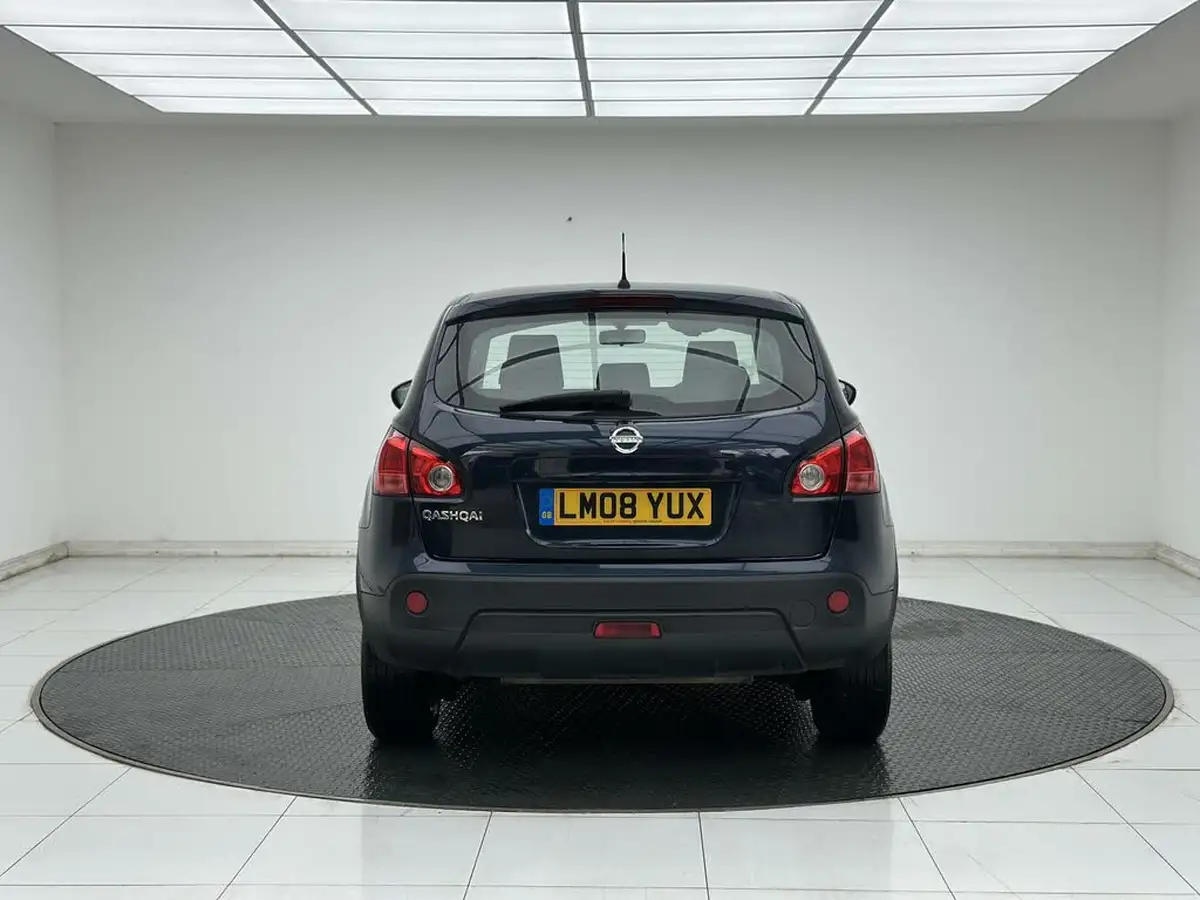 2008-nissan-qashqai-16-visia-big-4