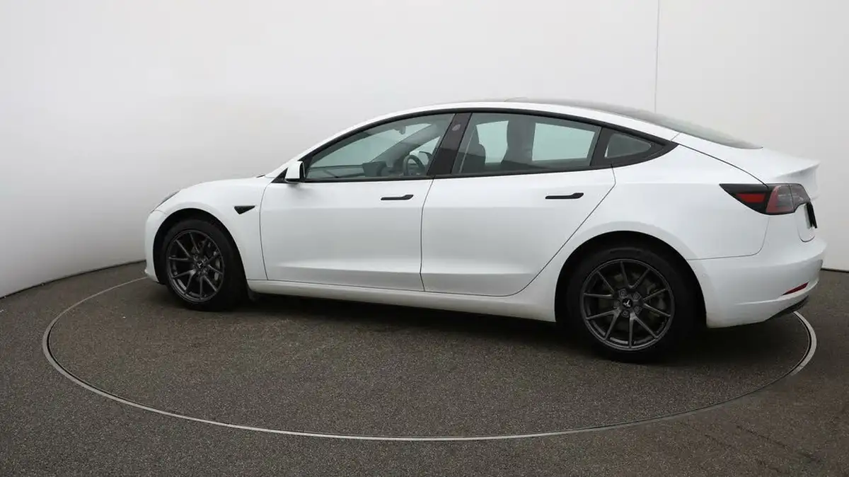 2021-tesla-model-3-e-long-range-4x4-big-65