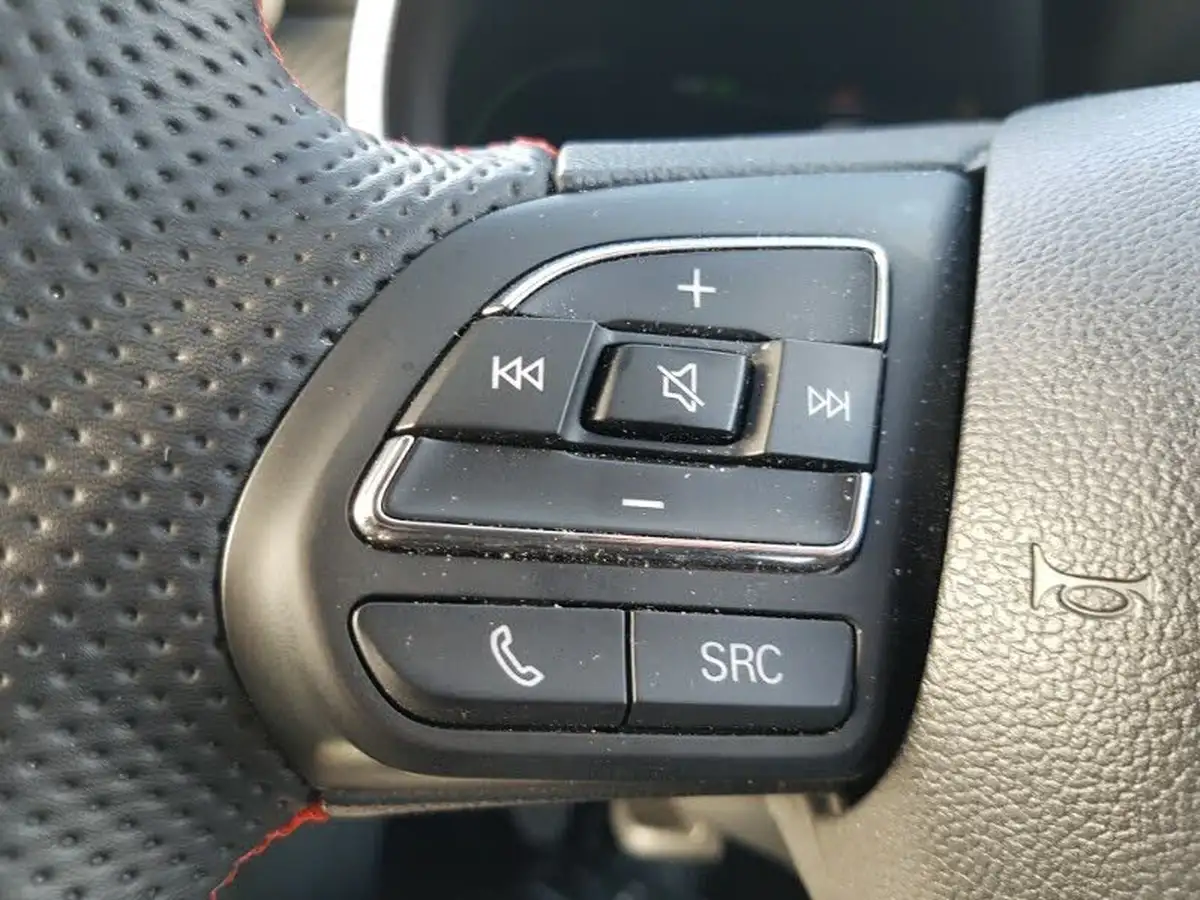 2024-mg-zs-suv-15-vti-tech-exclusive-big-15