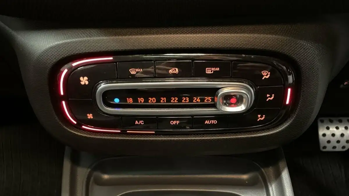 2017-smart-forfour-09-brabus-sport-ss-twinamic-big-27