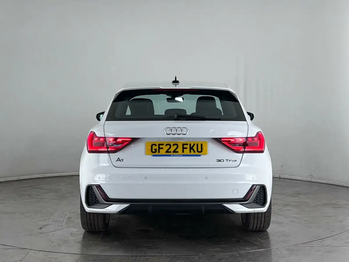 2022-audi-a1-10-30-tfsi-s-line-tronic-big-6