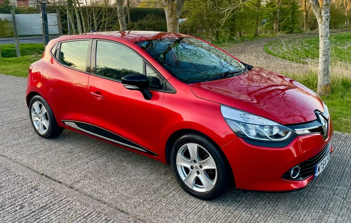 2014-renault-clio-12-dynamique-big-9