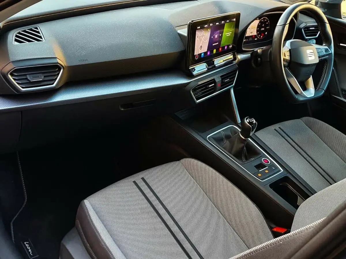 2022-seat-leon-10-tsi-evo-se-dynamic-hatchback-big-6