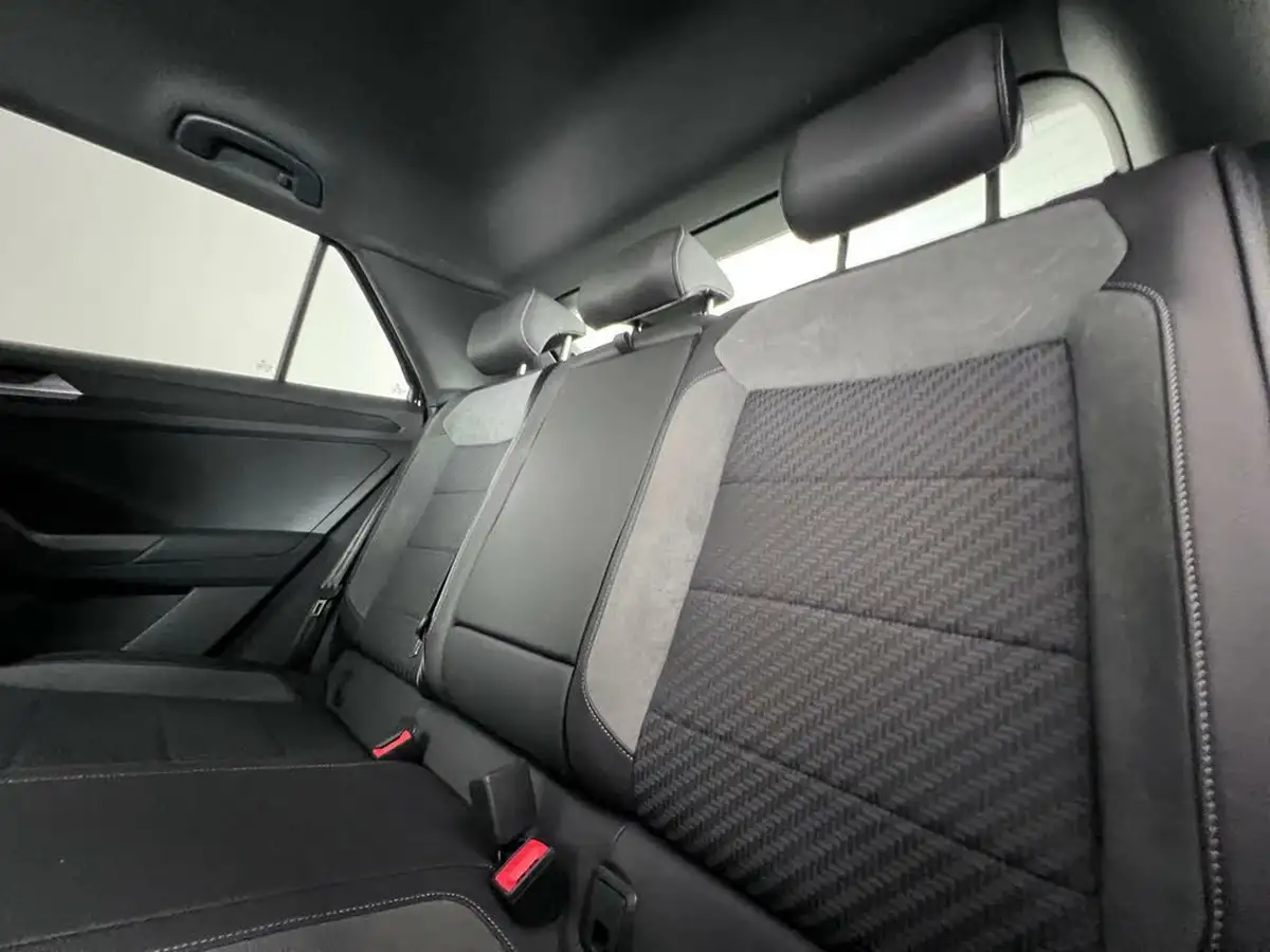 2019-volkswagen-t-roc-15-tsi-r-line-dsg-big-14