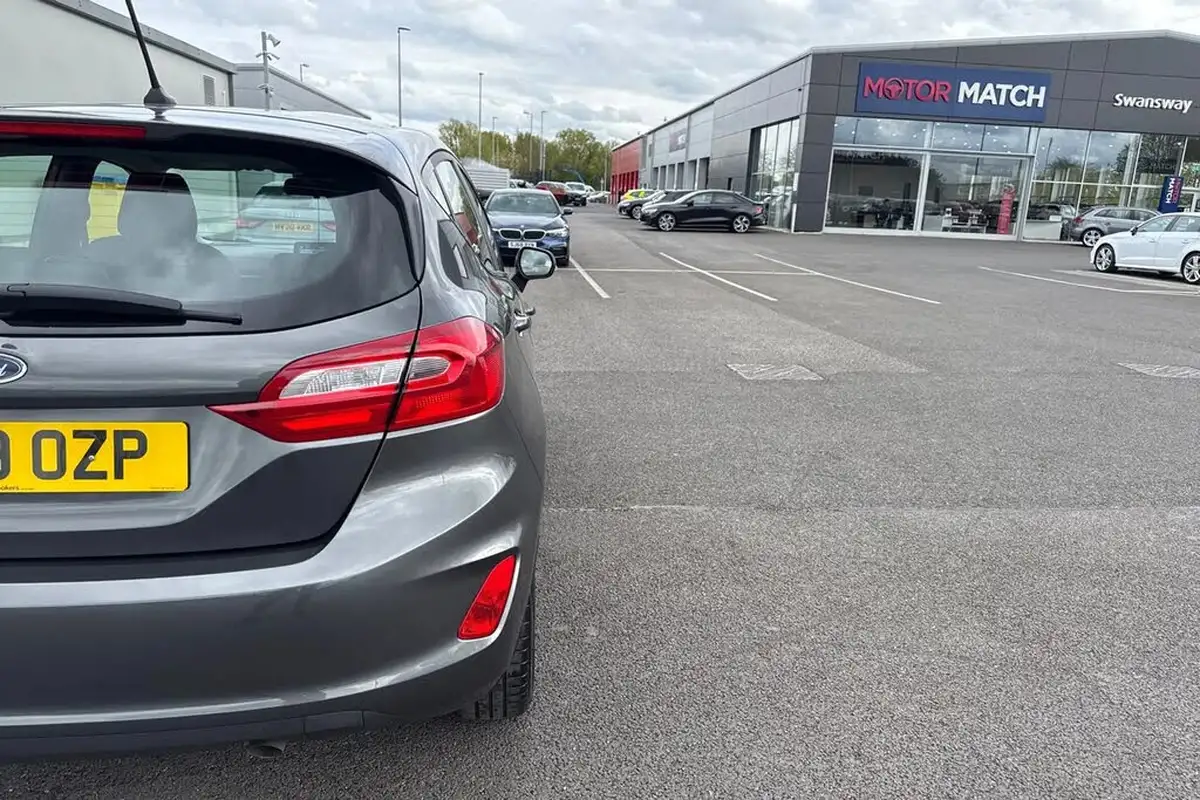 2019-ford-fiesta-10t-zetec-5d-big-31
