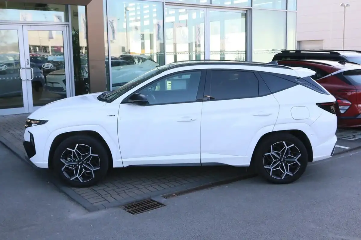 2023-hyundai-tucson-16-t-gdi-n-line-s-265ps-4wd-phev-auto-big-5