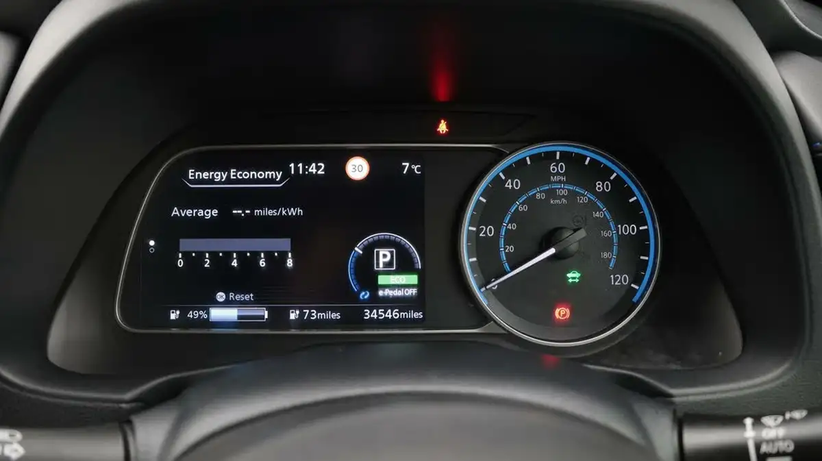 2022-nissan-leaf-e-tekna-big-10