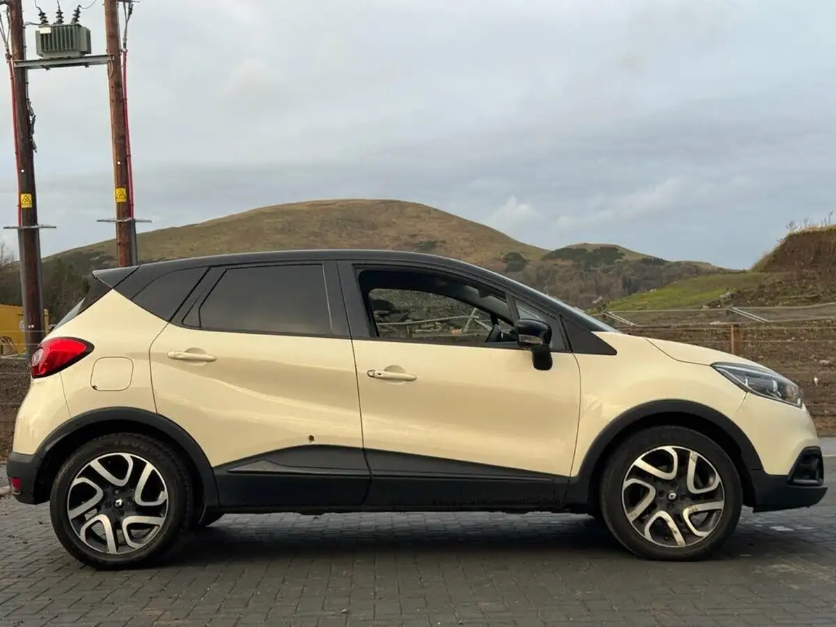 2014-renault-captur-15dci-dynamique-s-90bhp-energyss-big-13