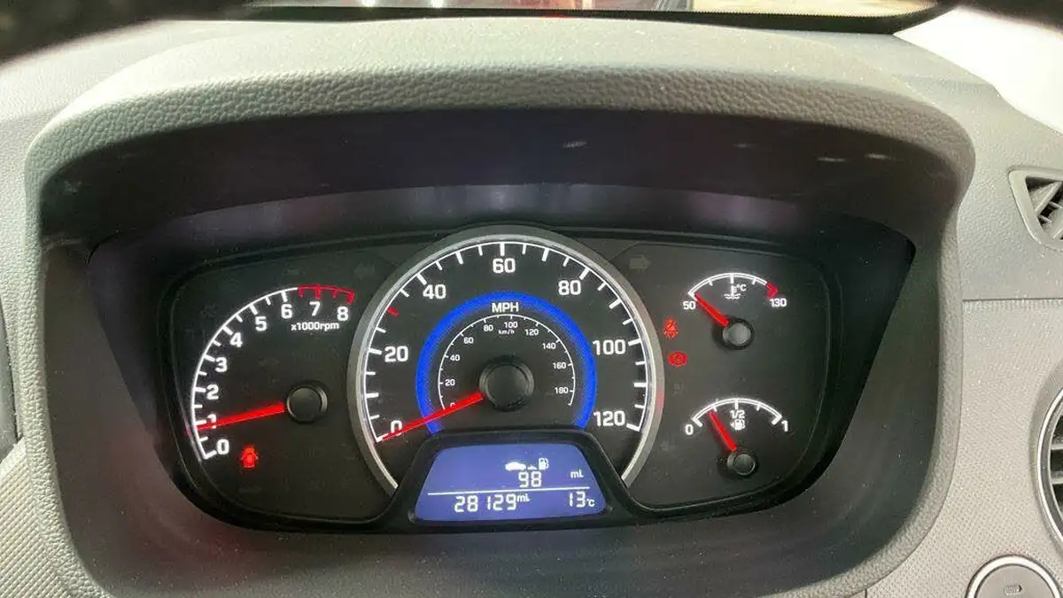 2019-hyundai-i10-12-premium-se-big-9