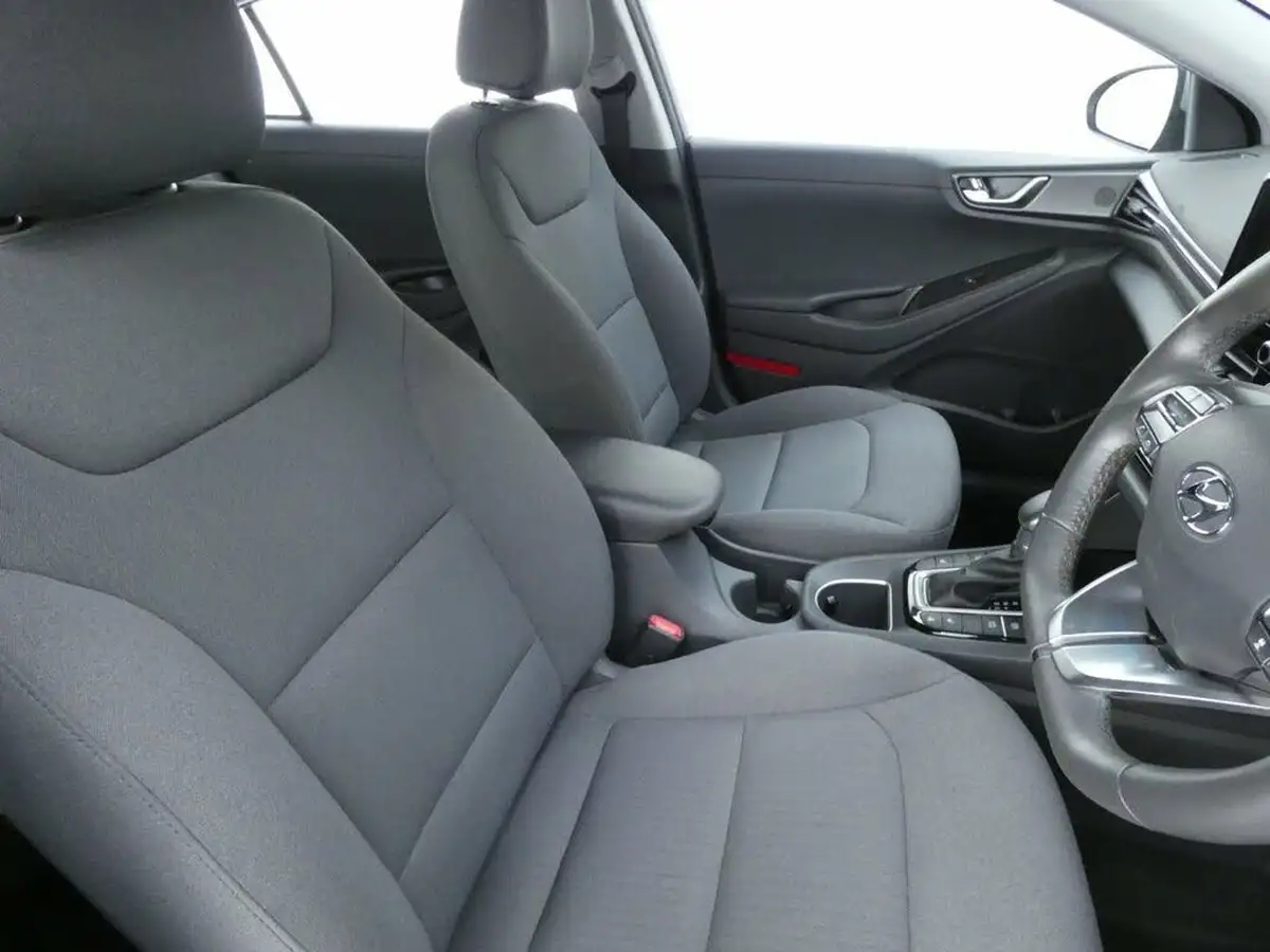 2021-hyundai-ioniq-16-gdi-premium-hybrid-big-8