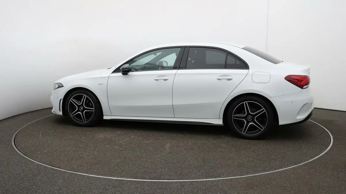 2022-mercedes-benz-a-class-13-a180-amg-line-executive-edition-saloon-4d-7g-dct-big-50