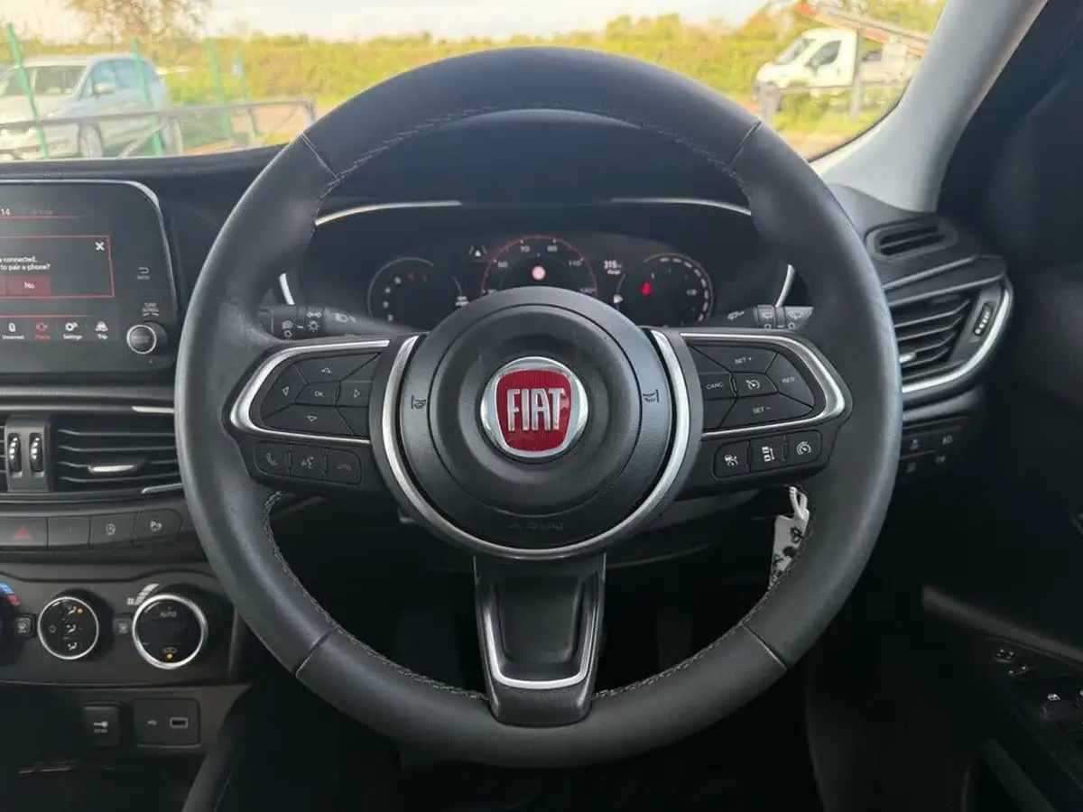 2021-fiat-tipo-10-cross-big-25