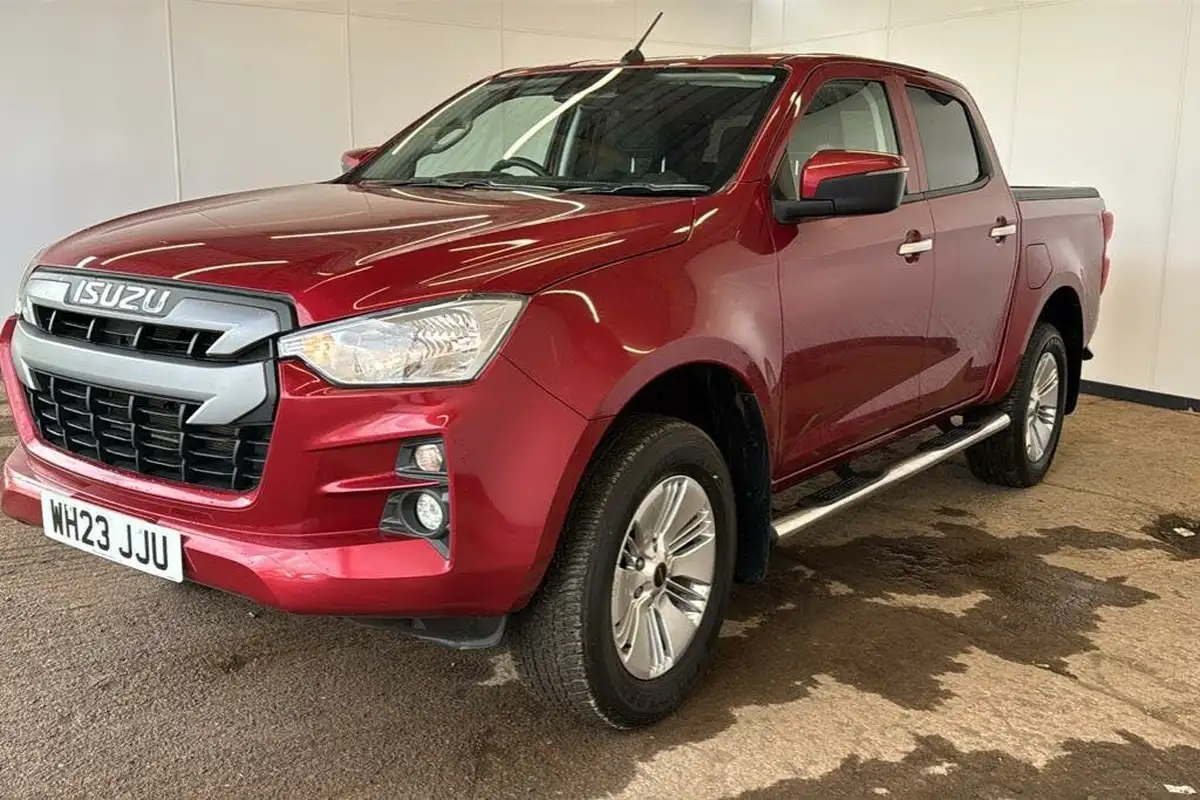 2023-isuzu-d-max-19td-dl20-double-big-3