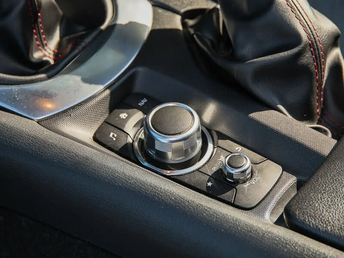 2019-mazda-mx-5-20-sport-nav-ss-rf-big-8