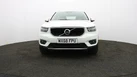 2018-volvo-xc40-20td-d3-momentum-pro-geartronic-small-1